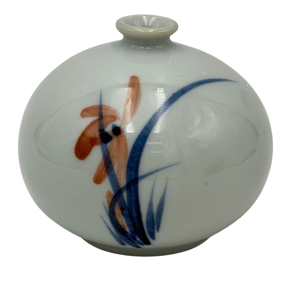 Vtg Celadon Bud Vase Bertha Holt Jesus Loves Me Signed Orchid Hand‎ Painted RARE